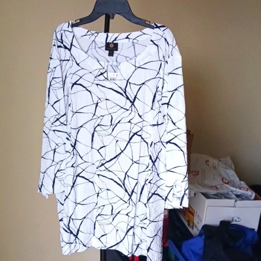 Woman's plus size top 👌